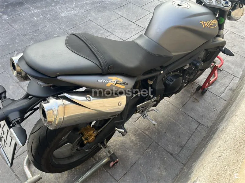Triumph Street Triple R - Vista 3