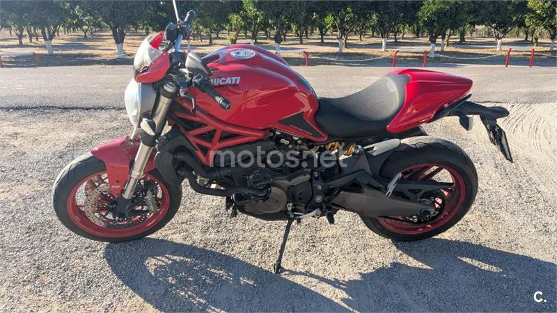 Ducati Monster 821 4800 € 2016 Valencia - 2