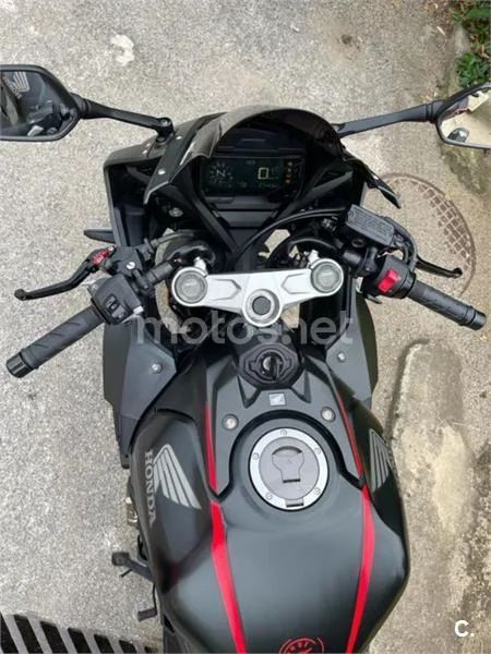 Honda CBR650R - Vista 4