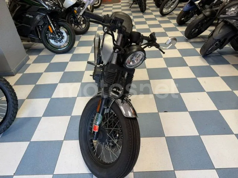 Brixton Sunray 125 - Vista 13