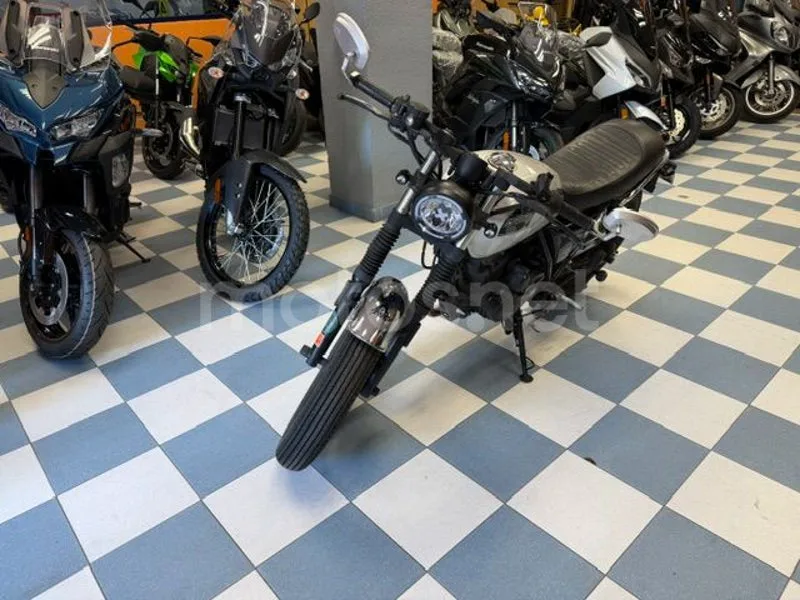 Brixton Sunray 125 - Vista 3