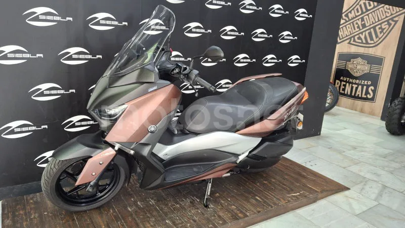 Yamaha XMAX 300 - Vista 6