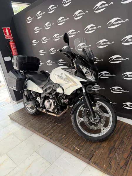 Suzuki V-Strom 650 - Vista 11