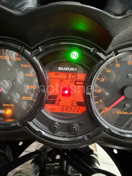 Suzuki V-Strom 650 - Vista 7