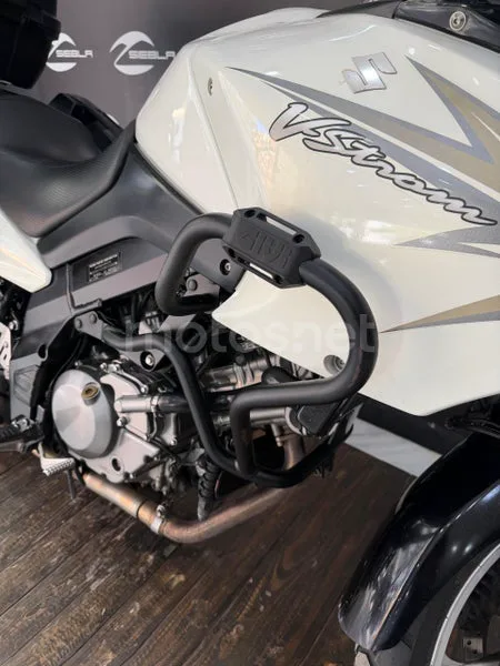 Suzuki V-Strom 650 - Vista 9