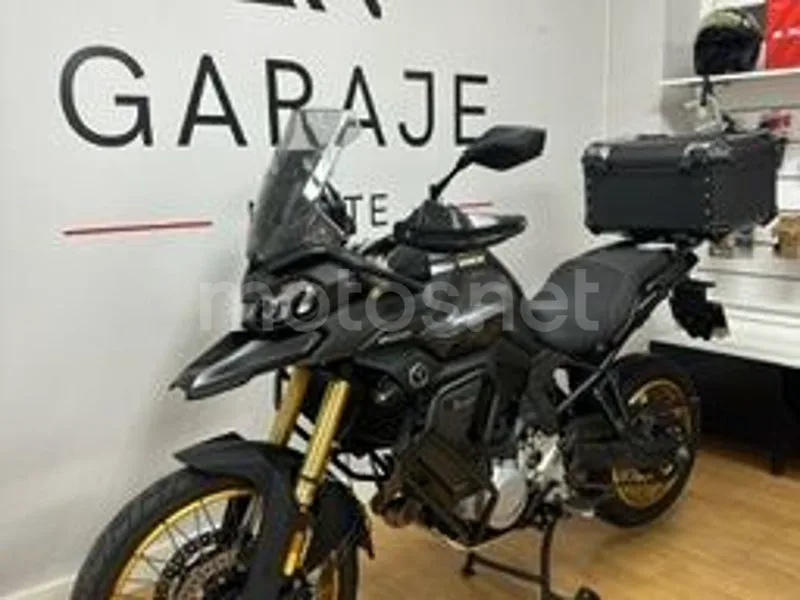Voge 900DSX - Vista 13