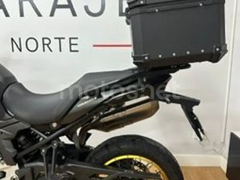 Voge 900DSX - Vista 5