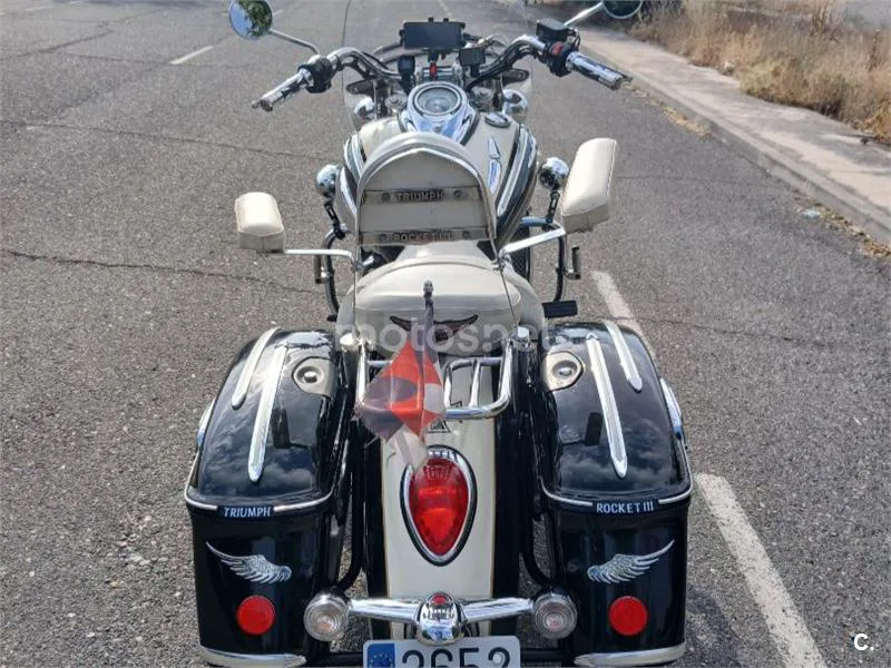 Triumph Rocket 3 Touring - Vista 4
