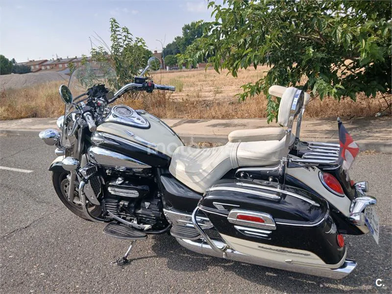 Triumph Rocket 3 Touring - Vista 5