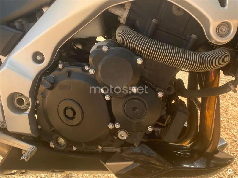Suzuki GSR600 - Vista 4