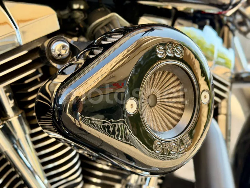 Harley-Davidson Dyna Low Rider - Vista 13