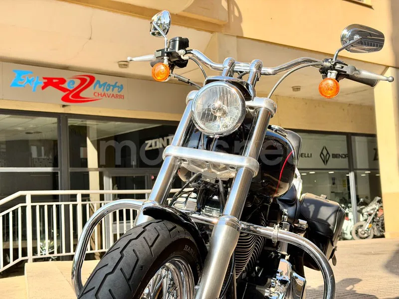 Harley-Davidson Dyna Low Rider - Vista 42