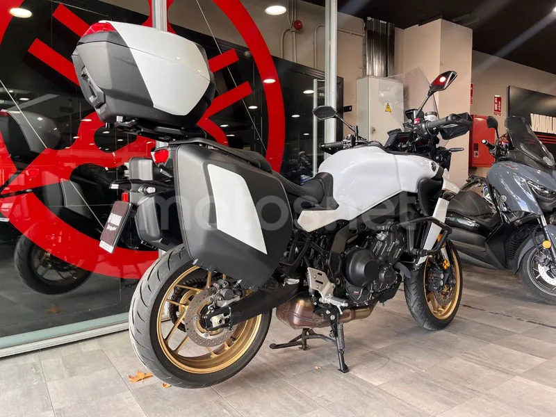 Yamaha Tracer 9 - Vista 5