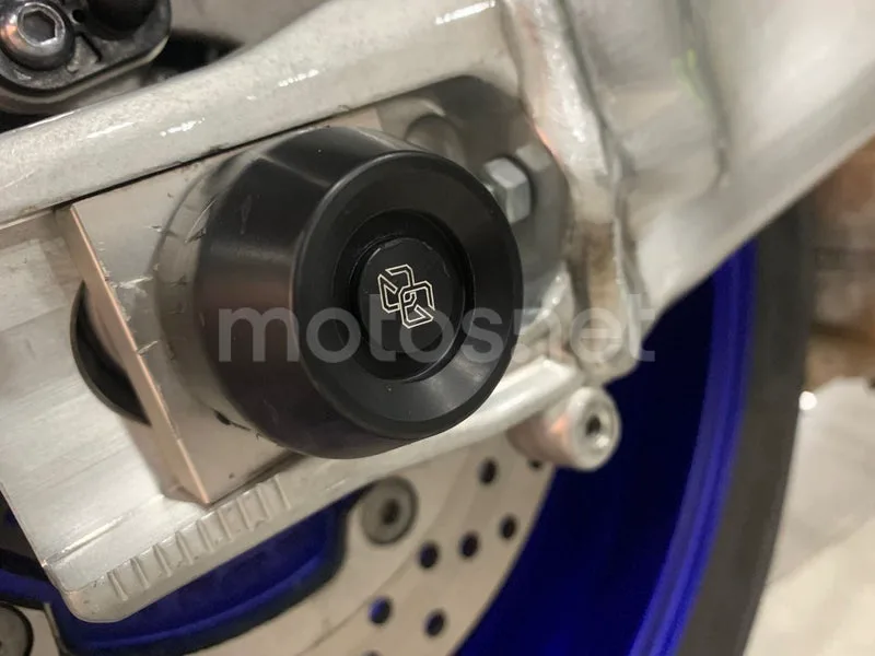 Yamaha MT-09 - Vista 10