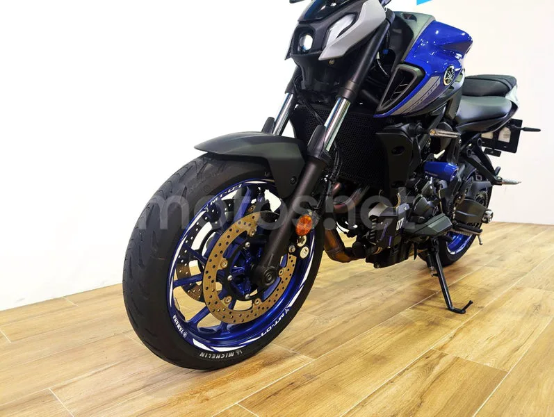 Yamaha MT-07 - Vista 6