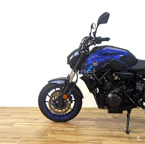 Yamaha MT-07 - Vista 8