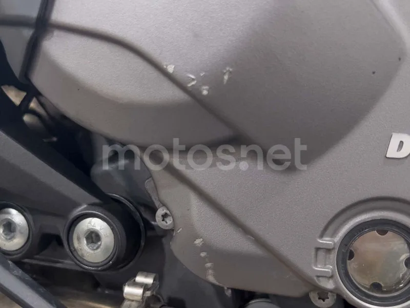 Ducati Monster - Vista 21
