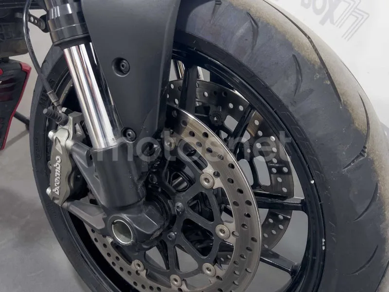 Ducati Monster - Vista 22