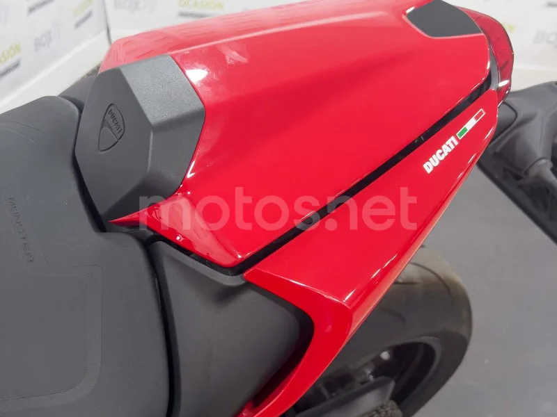 Ducati Monster - Vista 9