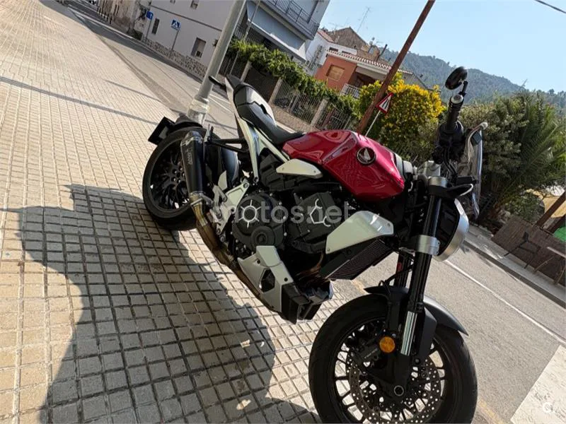 Honda CB1000R - Vista 12