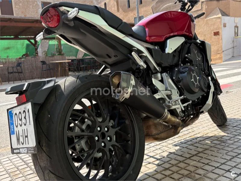 Honda CB1000R - Vista 5