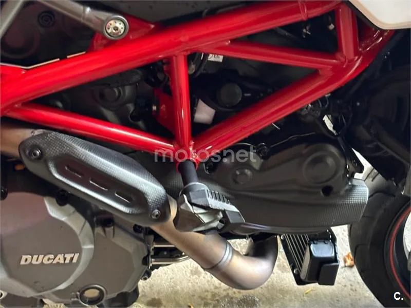 Ducati Hypermotard - Vista 5