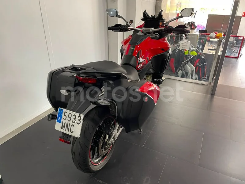Ducati Multistrada V4 16.995 € 2024 Alicante - 2