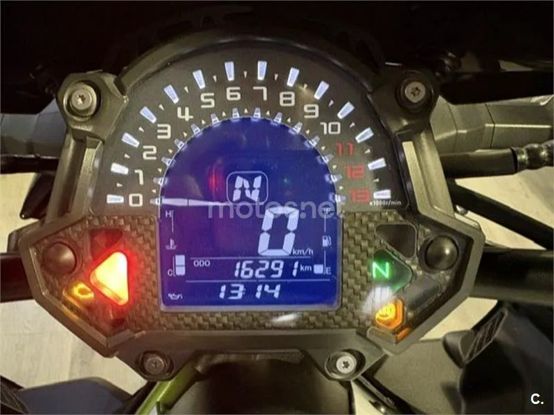 Kawasaki Z900 - Vista 6