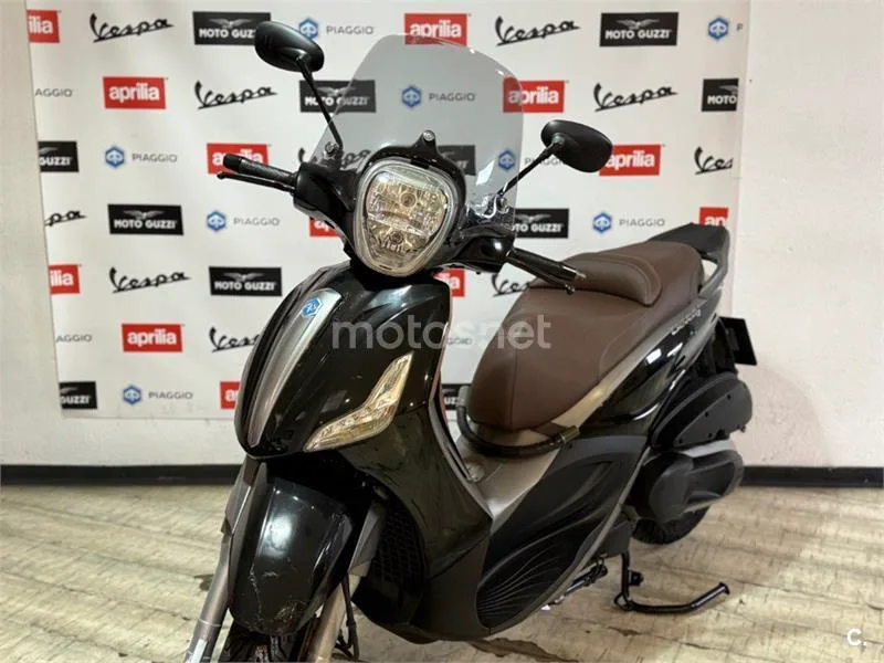 Piaggio Beverly Sport Touring 350 - Vista 4