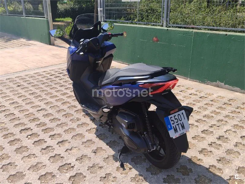 Honda Forza 350 - Vista 5