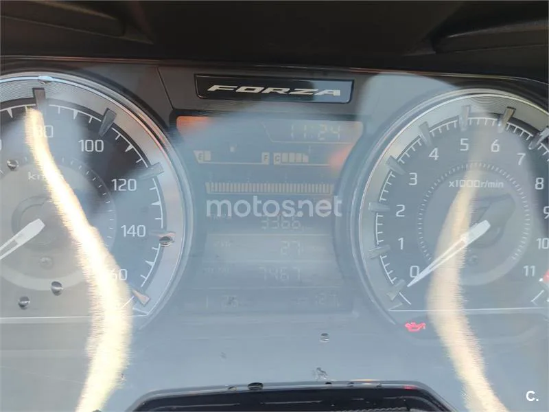 Honda Forza 350 - Vista 6