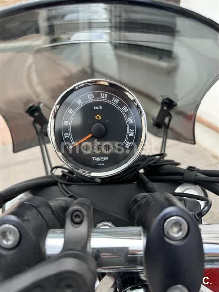 Triumph Speedmaster - Vista 6