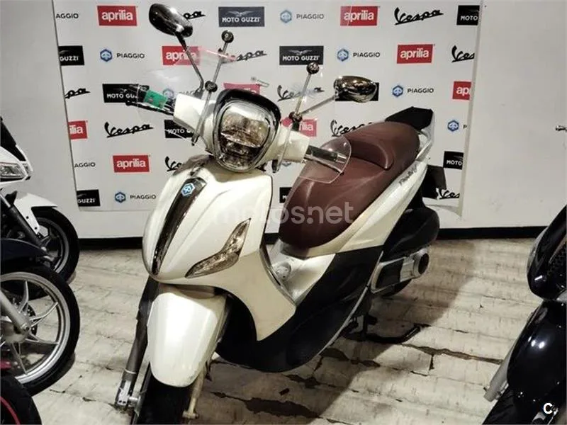 Piaggio Beverly 300 2000 € 2011 Madrid - 2