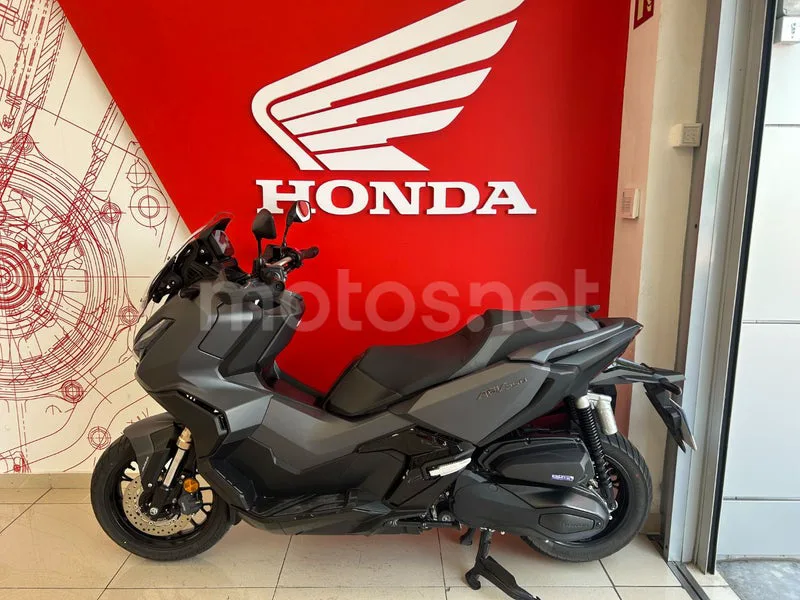 Honda ADV350 4990 € 2023 Madrid - 1