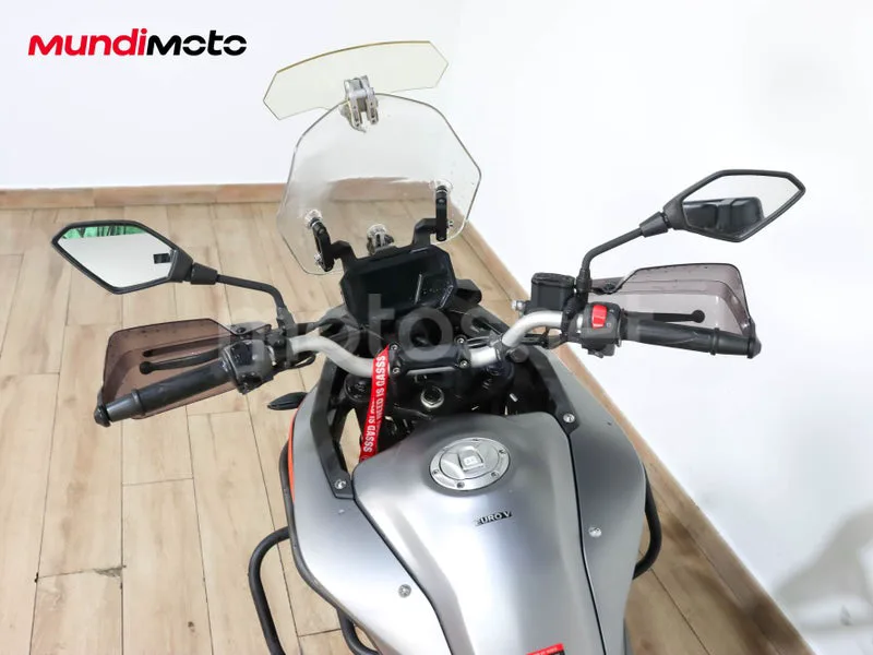 Voge 300DS - Vista 11