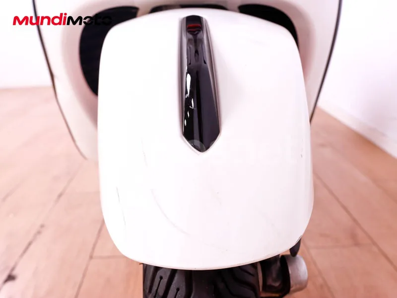 Vespa GTS 125 - Vista 27