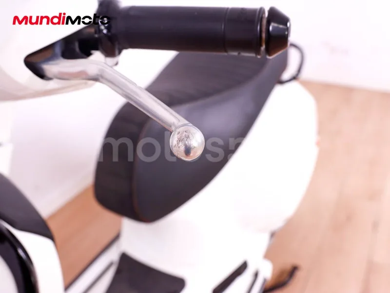 Vespa GTS 125 - Vista 35
