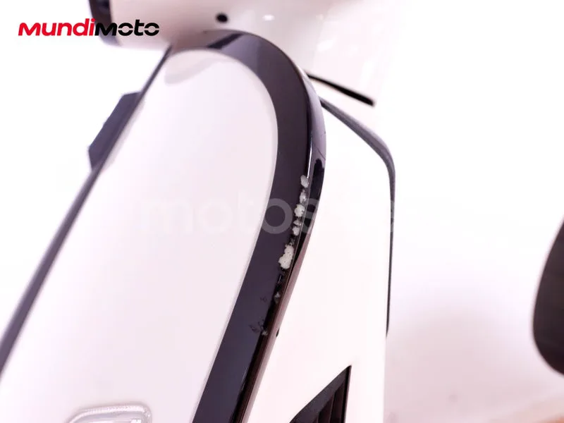 Vespa GTS 125 - Vista 37