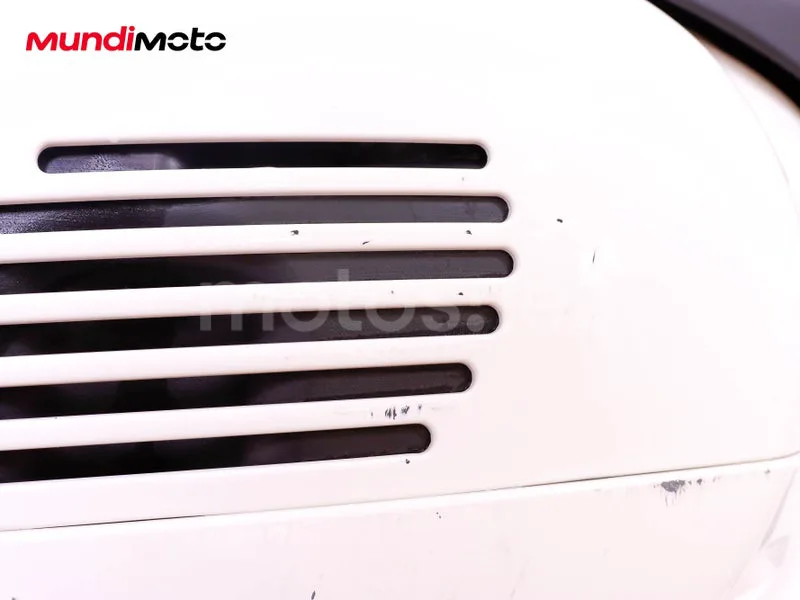 Vespa GTS 125 - Vista 52