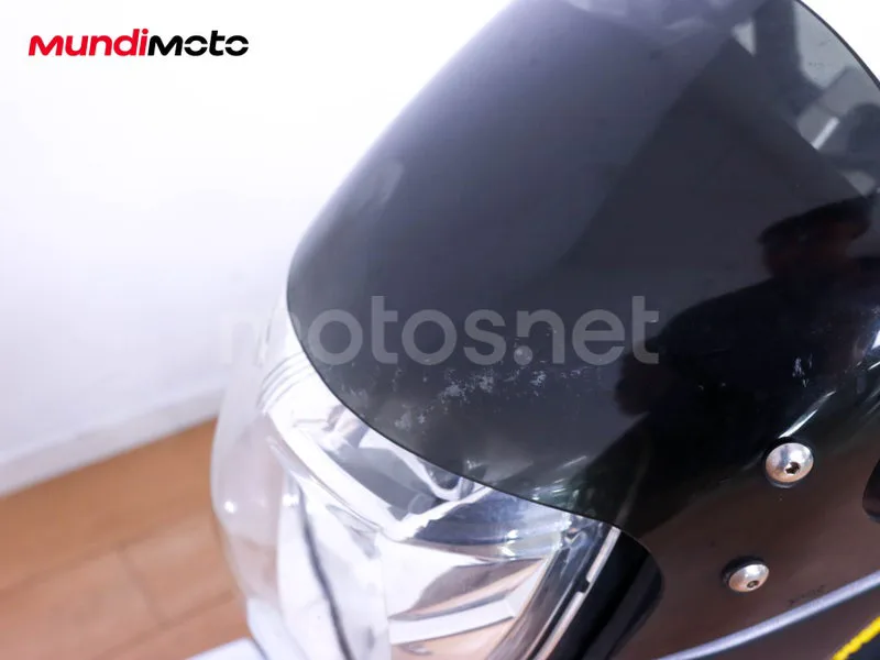 Suzuki GSR600 - Vista 32