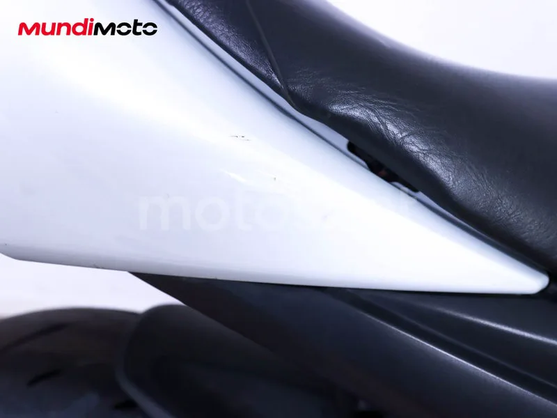 Suzuki GSR600 - Vista 39