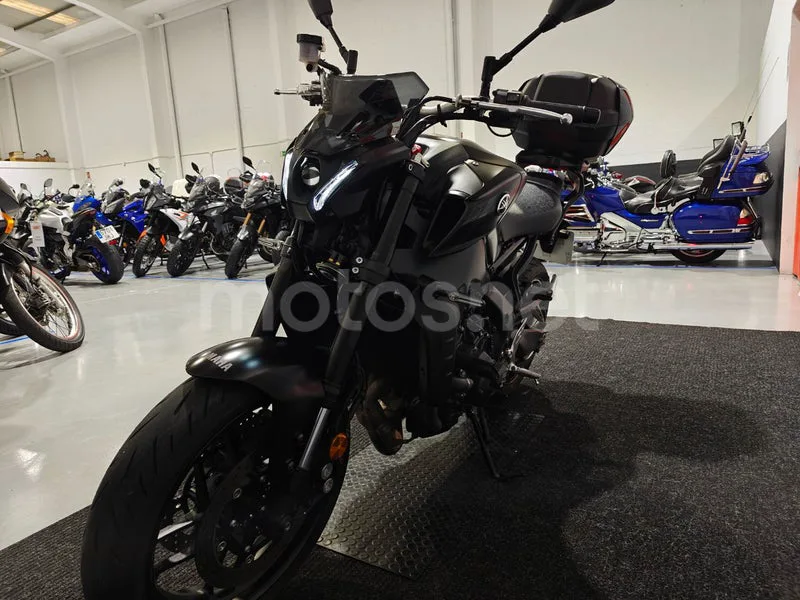 Yamaha MT-09 - Vista 6