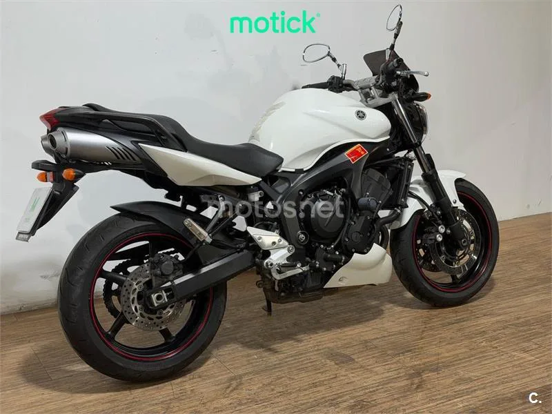 Yamaha FZ6 - Vista 11