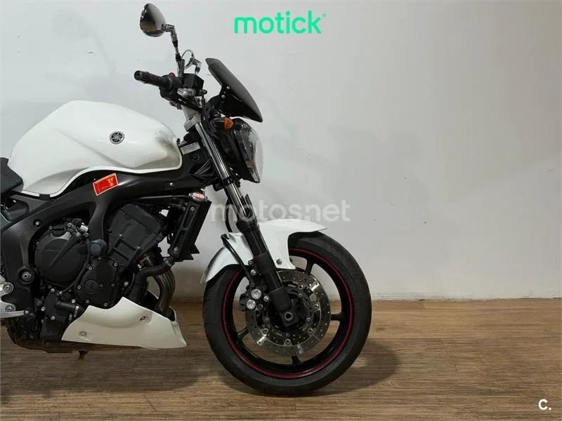 Yamaha FZ6 - Vista 4