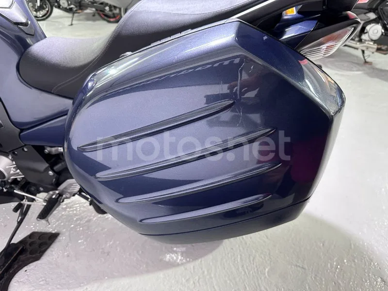 Kawasaki 1400GTR - Vista 12