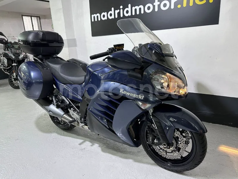Kawasaki 1400GTR - Vista 3