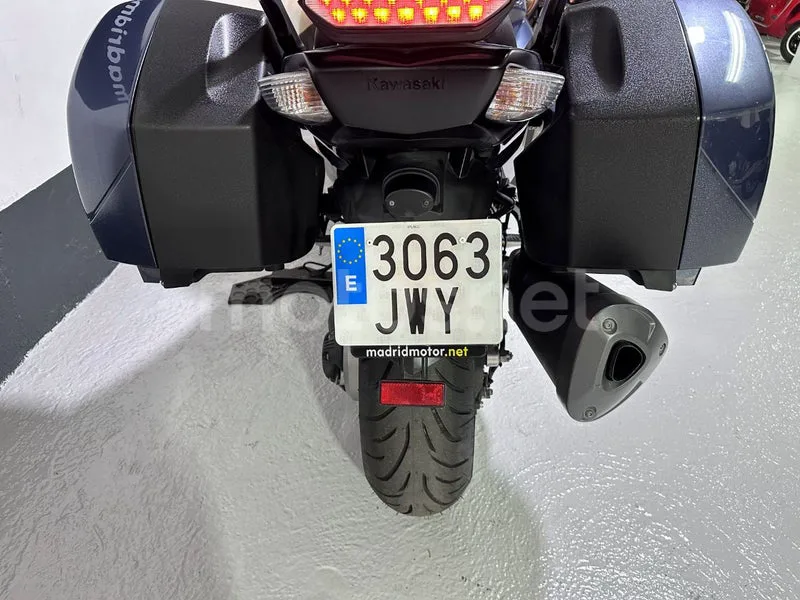 Kawasaki 1400GTR - Vista 21