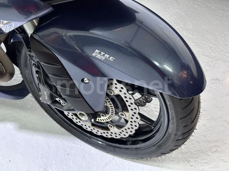 Kawasaki 1400GTR - Vista 24