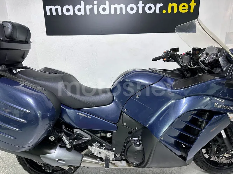 Kawasaki 1400GTR - Vista 7