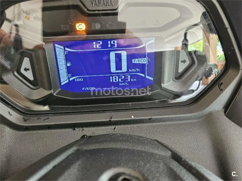 Yamaha NMAX - Vista 4
